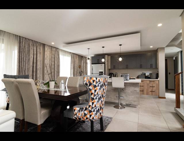 4 BEDROOM HOUSE FOR SALE IN SALT ROCK